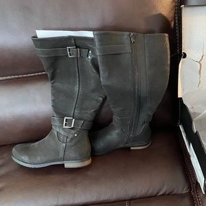 Torrid Boots 7.5 WW